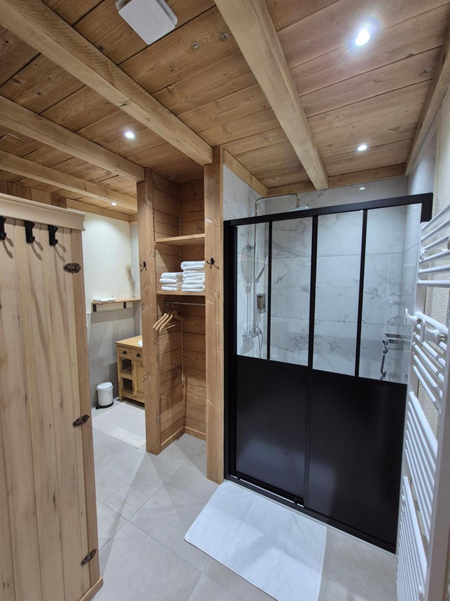 Del Vino Bar A Vin & Guitares Appartement Sauna Terrasse Garage Orchamps-Vennes Экстерьер фото